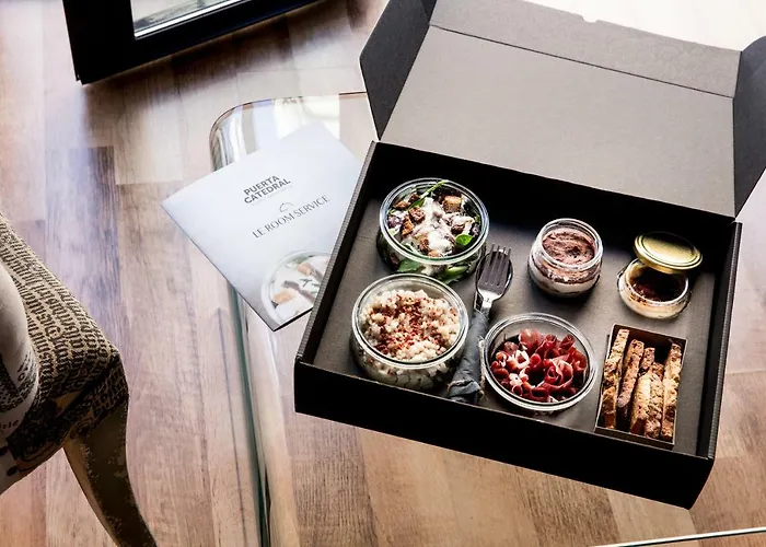 公寓 大教堂之门套房酒店 *